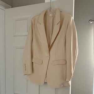 Chic Cream Women's Blazer